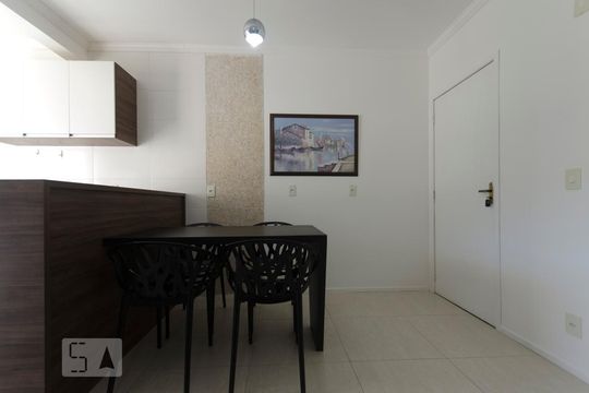 Sala de apartamento para alugar com 2 quartos, 68m² em Ingleses do Rio Vermelho, Florianópolis