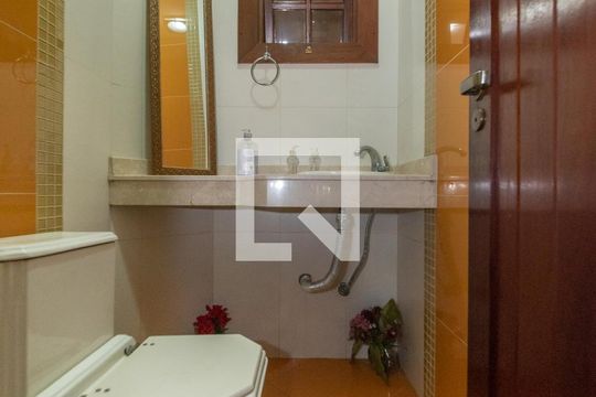 Lavabo de casa à venda com 3 quartos, 250m² em Santa Paula, São Caetano do Sul