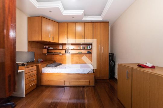 Quarto 1 de casa à venda com 3 quartos, 250m² em Santa Paula, São Caetano do Sul