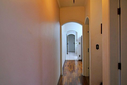 Corredor de casa à venda com 3 quartos, 202m² em Utinga, Santo André