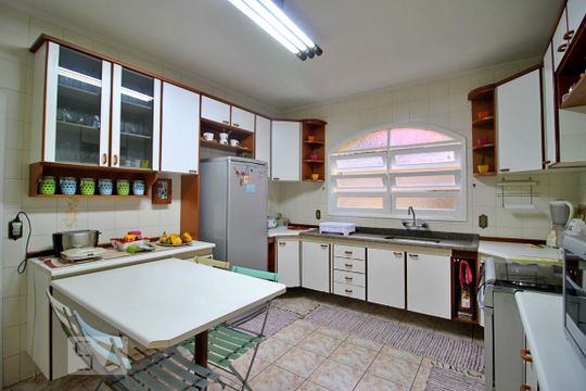 Cozinha de casa à venda com 3 quartos, 202m² em Utinga, Santo André