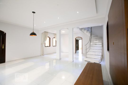 Sala de casa à venda com 5 quartos, 332m² em Itaquera, São Paulo