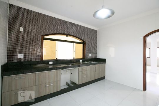 Cozinha de casa para alugar com 5 quartos, 332m² em Itaquera, São Paulo