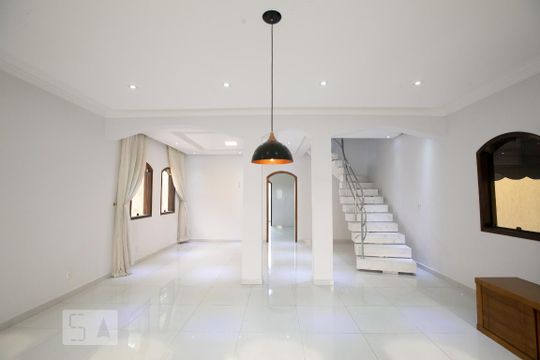 Sala de casa à venda com 5 quartos, 332m² em Itaquera, São Paulo