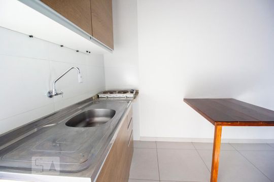 Cozinha de kitnet/studio para alugar com 1 quarto, 64m² em Carvoeira, Florianópolis