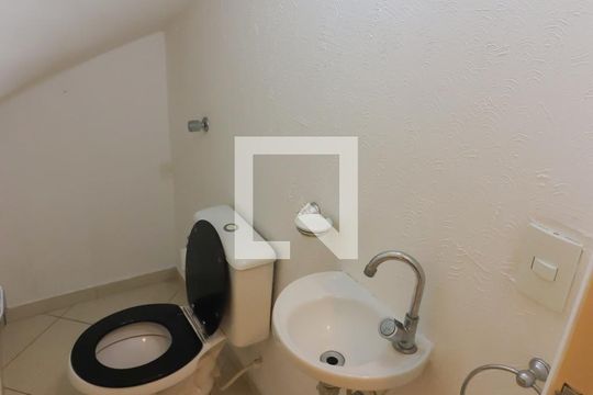 Lavabo de casa de condomínio à venda com 2 quartos, 110m² em Jardim Olympia, São Paulo
