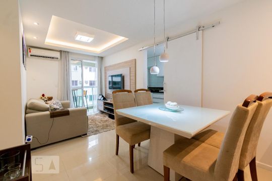 Apartamento para alugar com 2 quartos, 60m² em Pechincha, Rio de Janeiro