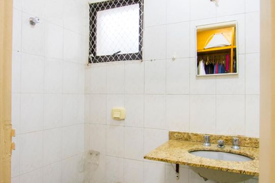 Banheiro do quarto 1 de apartamento à venda com 3 quartos, 106m² em Vila Bastos, Santo André