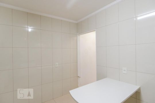 Cozinha de casa para alugar com 1 quarto, 50m² em Paulicéia, São Bernardo do Campo