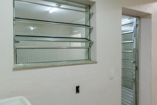 Área de serviço de casa para alugar com 1 quarto, 50m² em Paulicéia, São Bernardo do Campo