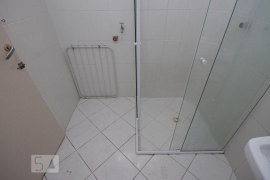 Banheiro de kitnet/studio à venda com 1 quarto, 26m² em Centro Histórico de São Paulo, São Paulo