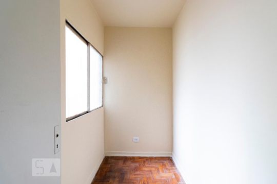 Quarto de serviço de apartamento para alugar com 2 quartos, 72m² em Vila Mariana, São Paulo