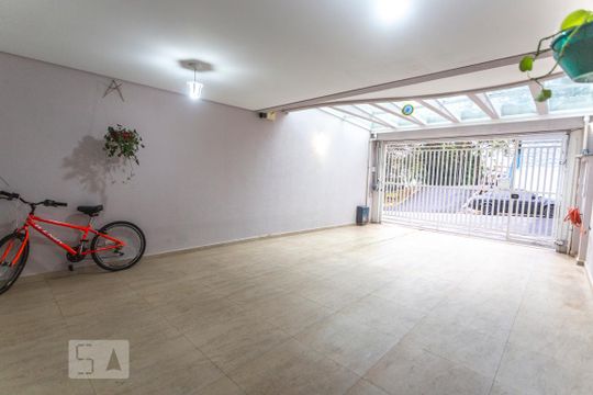 Garagem de casa à venda com 3 quartos, 200m² em Anchieta, São Bernardo do Campo