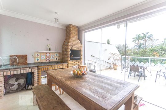 Churrasqueira de casa para alugar com 3 quartos, 200m² em Anchieta, São Bernardo do Campo