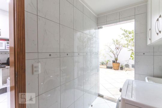 Área de serviço de casa para alugar com 3 quartos, 200m² em Anchieta, São Bernardo do Campo