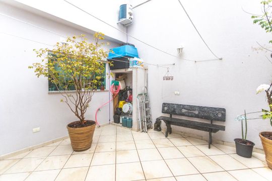 Quintal de casa à venda com 3 quartos, 200m² em Anchieta, São Bernardo do Campo