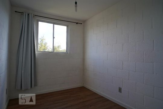 Quarto 1 de apartamento à venda com 2 quartos, 38m² em Mário Quintana, Porto Alegre