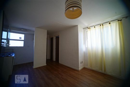 Apartamento à venda com 2 quartos, 38m² em Mário Quintana, Porto Alegre