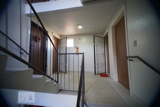 Entrada apto de apartamento à venda com 2 quartos, 38m² em Mário Quintana, Porto Alegre