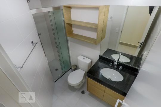 Banheiro de kitnet/studio para alugar com 1 quarto, 25m² em Vila Mariana, São Paulo