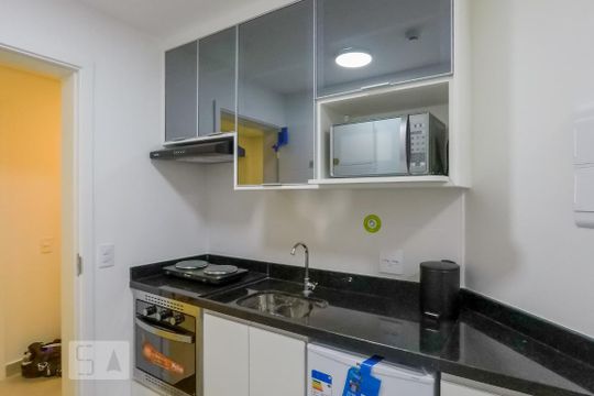 Cozinha de kitnet/studio para alugar com 1 quarto, 25m² em Vila Mariana, São Paulo