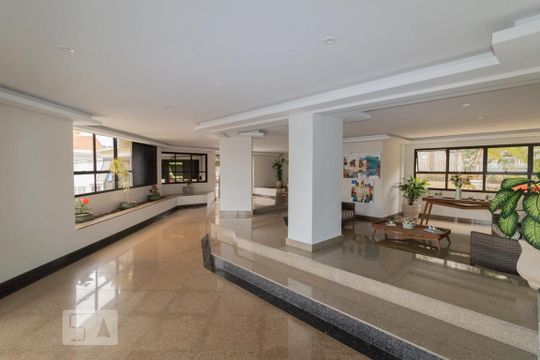 Hall social de apartamento à venda com 3 quartos, 120m² em Vila Ester (zona Norte), São Paulo
