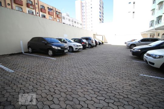 Garagem de kitnet/studio à venda com 1 quarto, 42m² em Taguatinga Norte (taguatinga), Brasília