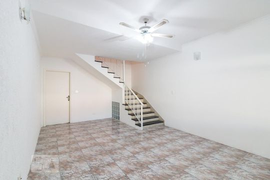 Casa à venda com 2 quartos, 170m² em Vila Hermínia, Guarulhos