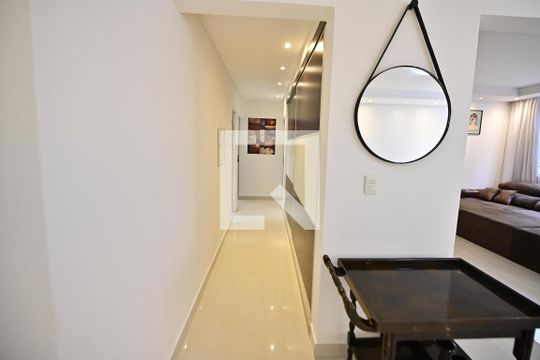 Corredor de apartamento para alugar com 2 quartos, 126m² em Setor Oeste, Goiânia