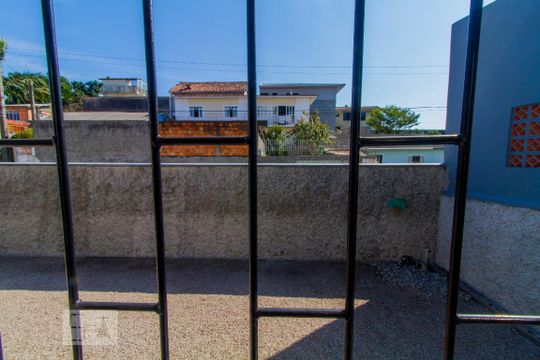 Vista do Quarto 2 de casa para alugar com 3 quartos, 115m² em Serraria, São José