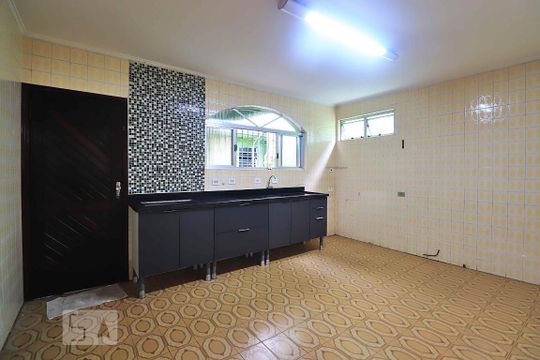 Cozinha de casa à venda com 3 quartos, 196m² em Vila Valparaíso, Santo André