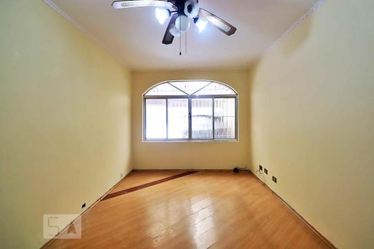 Sala de casa à venda com 3 quartos, 196m² em Vila Valparaíso, Santo André