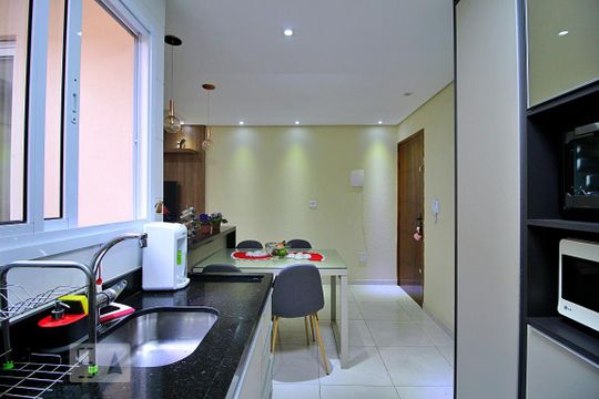 Cozinha de apartamento para alugar com 2 quartos, 48m² em Parque Novo Oratório, Santo André
