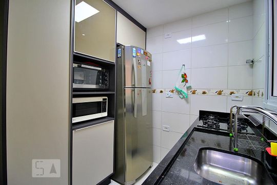 Cozinha de apartamento para alugar com 2 quartos, 48m² em Parque Novo Oratório, Santo André