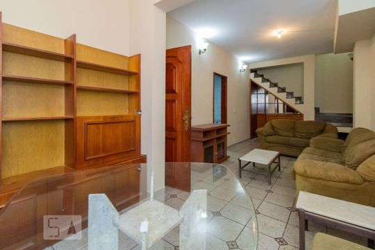 Casa à venda com 3 quartos, 100m² em Olaria, Rio de Janeiro