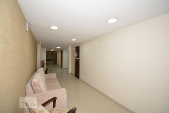 Hall de apartamento à venda com 3 quartos, 78m² em Engenho de Dentro, Rio de Janeiro