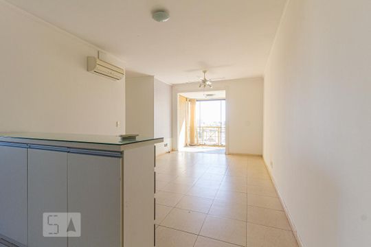 Apartamento para alugar com 3 quartos, 87m² em Passo da Areia, Porto Alegre