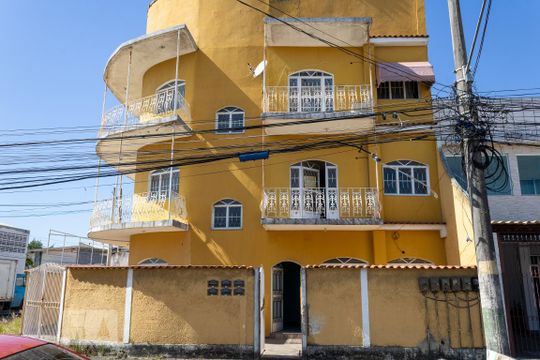 Fachada de kitnet/studio para alugar com 1 quarto, 49m² em Campo Grande, Rio de Janeiro