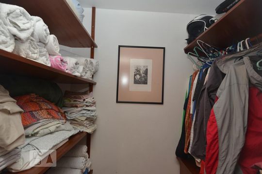 Closet de apartamento à venda com 4 quartos, 135m² em Copacabana, Rio de Janeiro
