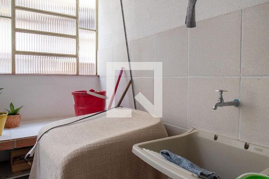 Área de serviço de apartamento para alugar com 1 quarto, 42m² em Sarandi, Porto Alegre