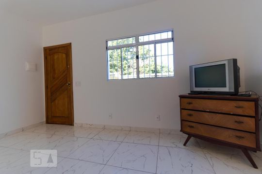 Sala de casa para alugar com 2 quartos, 120m² em Cidade Universitária, Campinas
