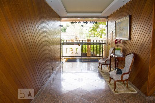 Holl de entrada de apartamento à venda com 4 quartos, 129m² em Jardim Guanabara, Rio de Janeiro