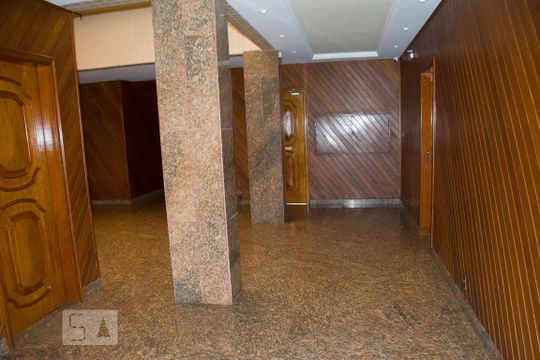 Holl de entrada de apartamento à venda com 4 quartos, 129m² em Jardim Guanabara, Rio de Janeiro