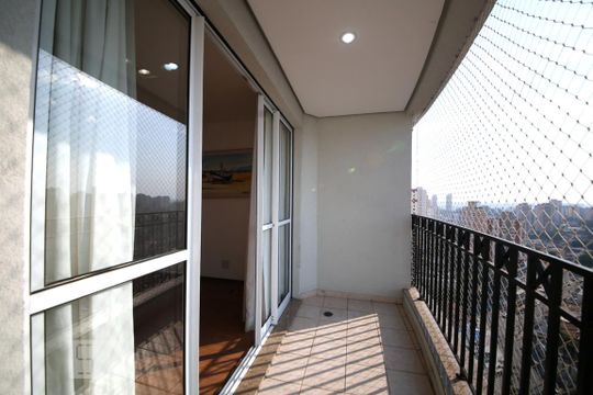 Varfanda de apartamento para alugar com 2 quartos, 92m² em Jardim Taquaral, São Paulo