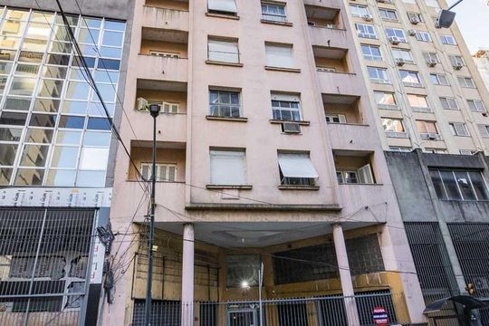 Fachada de apartamento à venda com 2 quartos, 180m² em Centro Histórico, Porto Alegre