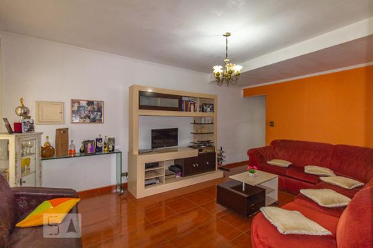 Casa à venda com 3 quartos, 209m² em Vila Nova Manchester, São Paulo
