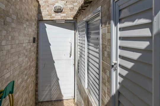 Área comum de acesso - Portão  de apartamento para alugar com 3 quartos, 80m² em Irajá, Rio de Janeiro