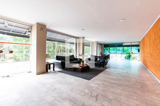 Hall de Entrada de apartamento para alugar com 2 quartos, 78m² em Vila Alexandria, São Paulo
