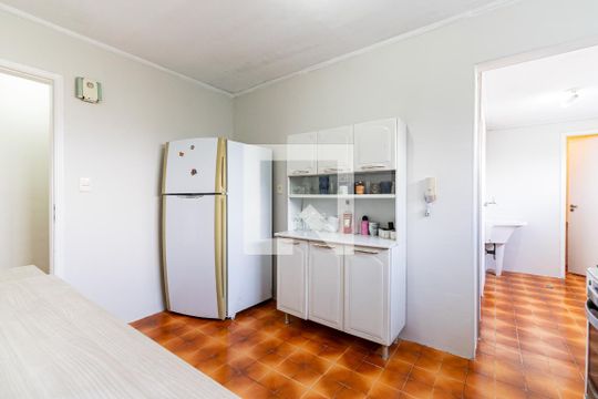 Cozinha de apartamento à venda com 2 quartos, 78m² em Vila Alexandria, São Paulo