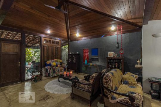 Sala de casa de condomínio à venda com 4 quartos, 250m² em Itanhangá, Rio de Janeiro